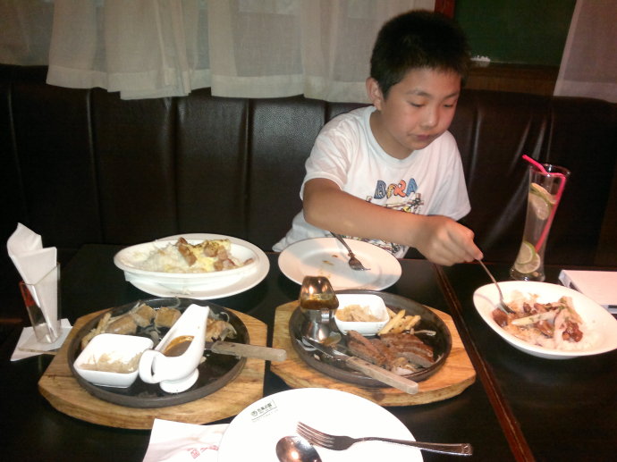 sharing western food