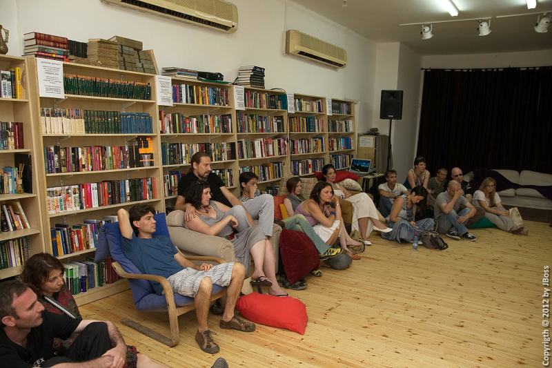 472894_3963010631176_1342059554_o