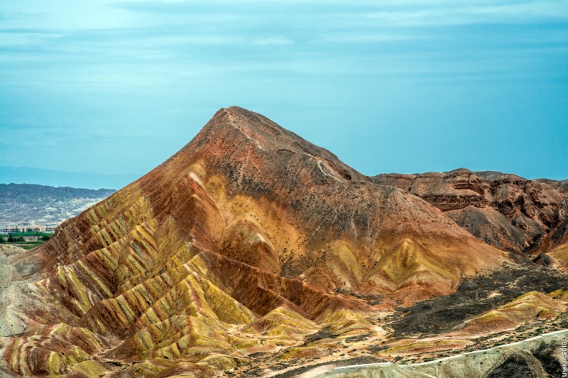 Цветные горы Чжанъе Данься